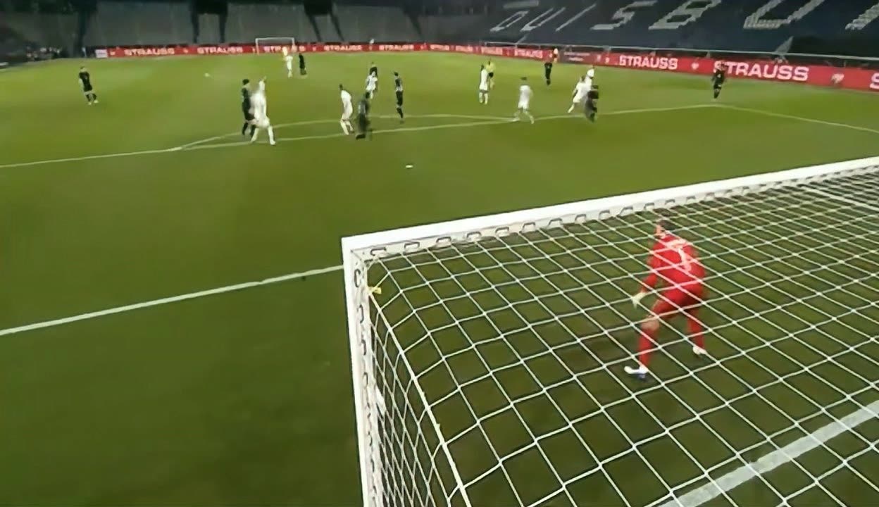 体育博彩-冰岛成员